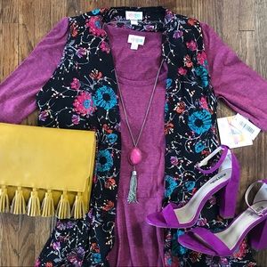 LuLaRoe Nicole and Joy Outfit + Necklace